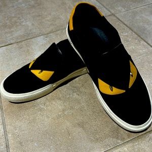 Men’s Fendi shoes in black and yellow size 7 E